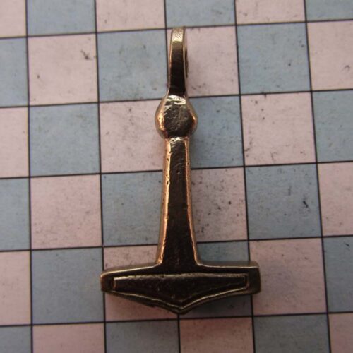 Viking Pendants 63 VA54-B