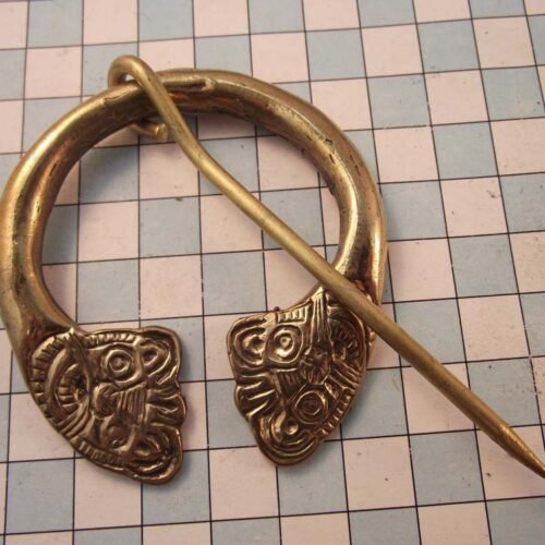 Viking Brooches 12 VBR11-B