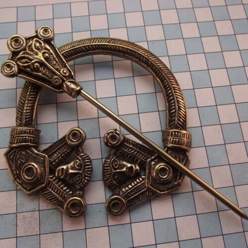 Viking Brooches 62 VBR61a-B