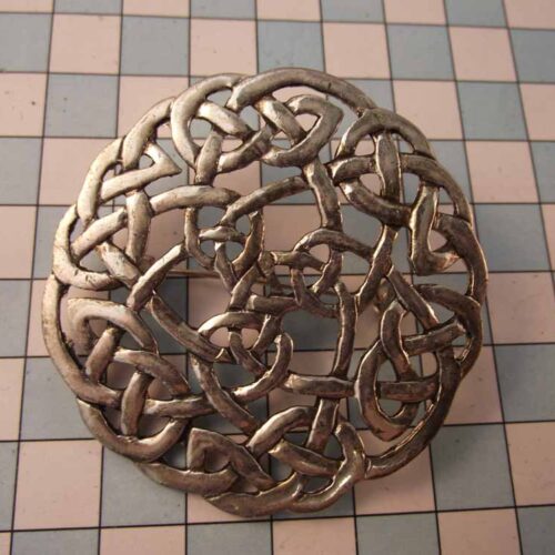 Celtic Brooches, Earrings & Pendants – Silver & Copper Plated Pewter. 7 BKB06-PS