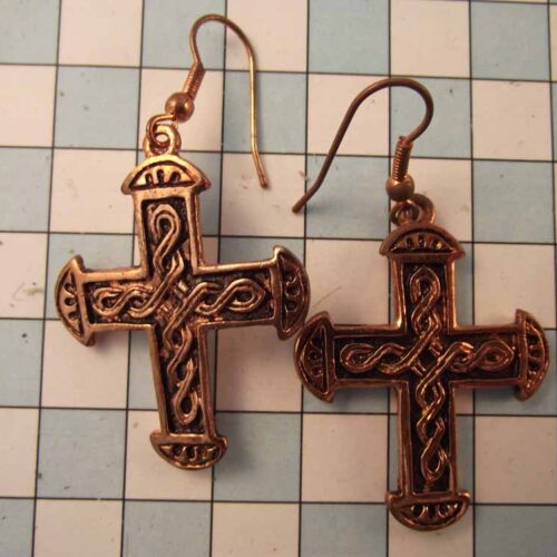 Celtic Brooches, Earrings & Pendants – Silver & Copper Plated Pewter. 15 BKE05-PC