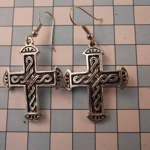 Celtic Brooches, Earrings & Pendants – Silver & Copper Plated Pewter. 16 BKE05-PS