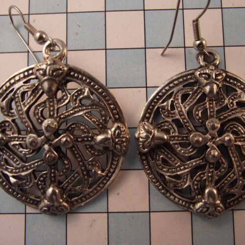 Celtic Brooches, Earrings & Pendants – Silver & Copper Plated Pewter. 19 BKE07-PS