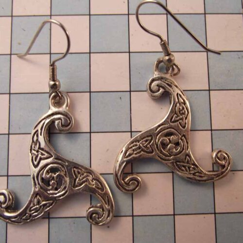 Celtic Brooches, Earrings & Pendants – Silver & Copper Plated Pewter. 22 BKE11-PS