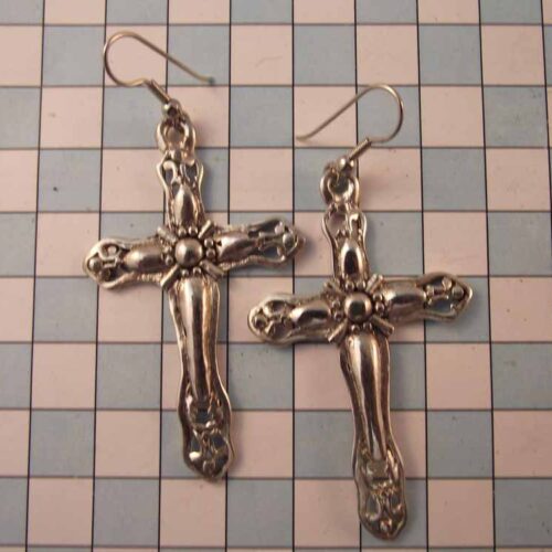 Celtic Brooches, Earrings & Pendants – Silver & Copper Plated Pewter. 37 BKE29-PS