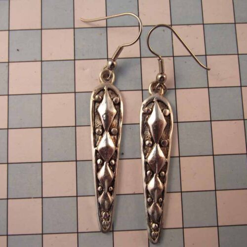 Celtic Brooches, Earrings & Pendants – Silver & Copper Plated Pewter. 38 BKE33-PS