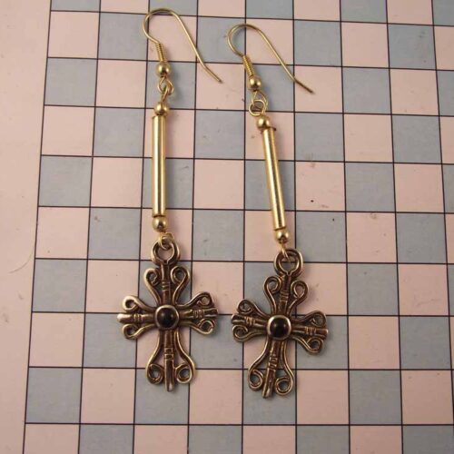 Celtic Brooches, Earrings & Pendants - Gold Plated Pewter. 31 BKE34-PG