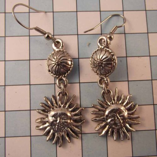 Celtic Brooches, Earrings & Pendants – Silver & Copper Plated Pewter. 44 BKE41-PS