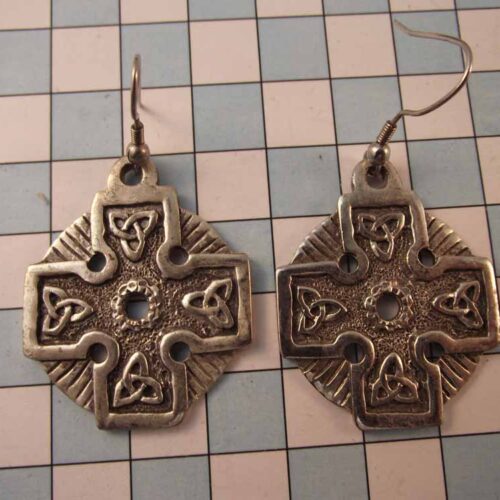 Celtic Brooches, Earrings & Pendants – Silver & Copper Plated Pewter. 55 BKE53-PS