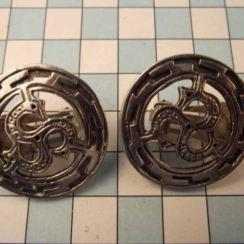 Celtic Brooches, Earrings & Pendants – Silver & Copper Plated Pewter. 65 BKE63-PS
