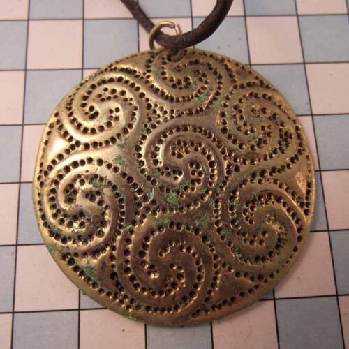 Celtic Brooches, Earrings & Pendants - Gold Plated Pewter. 44 BKN03-PG