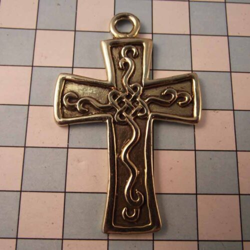 Celtic Brooches, Earrings & Pendants - Gold Plated Pewter. 49 BKN09-PG