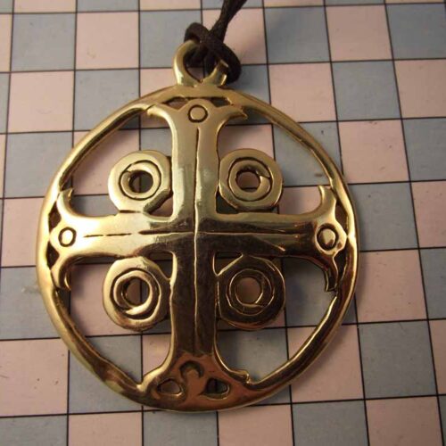 Celtic Brooches, Earrings & Pendants - Gold Plated Pewter. 50 BKN10-PG