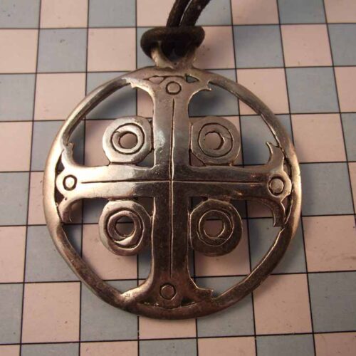 Celtic Brooches, Earrings & Pendants – Silver & Copper Plated Pewter. 80 BKN10-PS