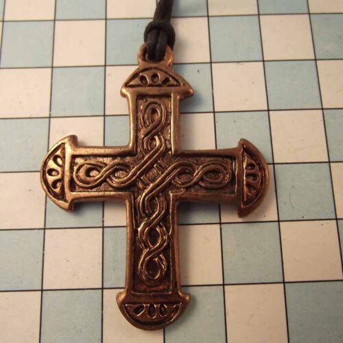 Celtic Brooches, Earrings & Pendants – Silver & Copper Plated Pewter. 82 BKN13-PC
