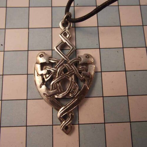 Celtic Brooches, Earrings & Pendants – Silver & Copper Plated Pewter. 83 BKN18-PS