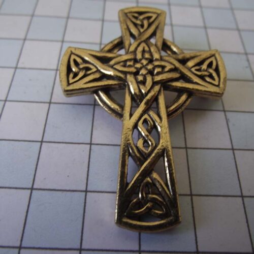 Celtic Brooches, Earrings & Pendants - Gold Plated Pewter. 6 BKB21-PG