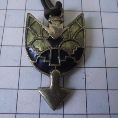 Celtic Brooches, Earrings & Pendants – Silver & Copper Plated Pewter. 78 BKN06a-PS