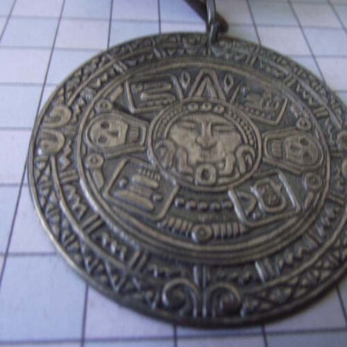 Celtic Brooches, Earrings & Pendants – Silver & Copper Plated Pewter. 89 BKN70-Pw