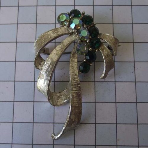 Silver Plated Medieval Stoned Brooches 54 MISCB001SP