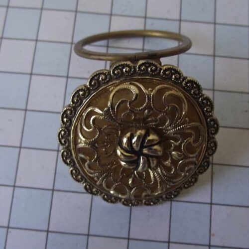Celtic Brooches, Earrings & Pendants - Gold Plated Pewter. 60 MISCscarf001GP