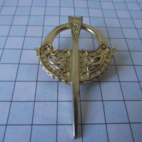 Celtic Brooches, Earrings & Pendants - Gold Plated Pewter. 56 HLB057-PG
