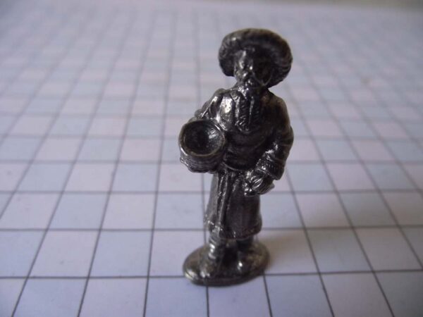pewter fig03a