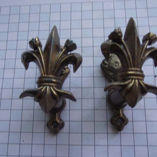 Miscellaneous 54 Sword Wall hanger1