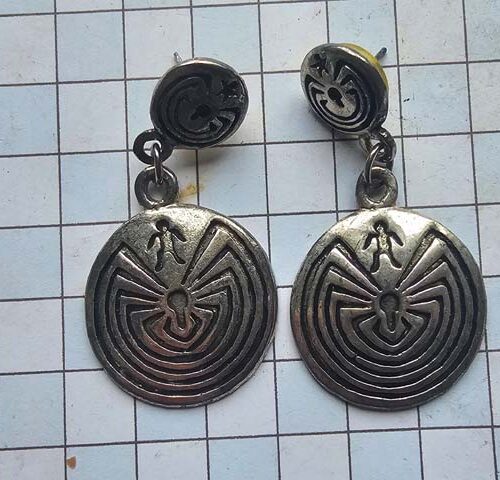 Celtic Brooches, Earrings & Pendants – Silver & Copper Plated Pewter. 36 BKE28-PS